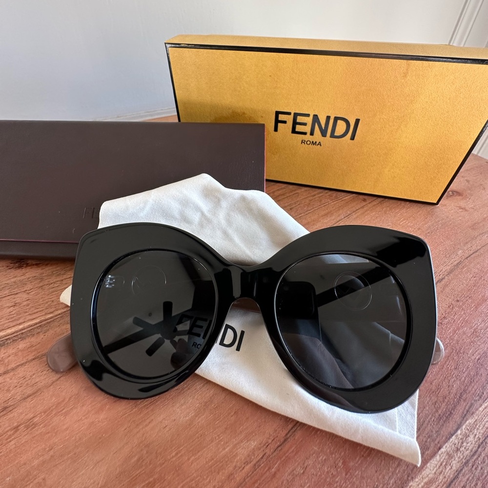 FENDI Black Frame Brown Leg Sunglasses - Picture 10 of 11